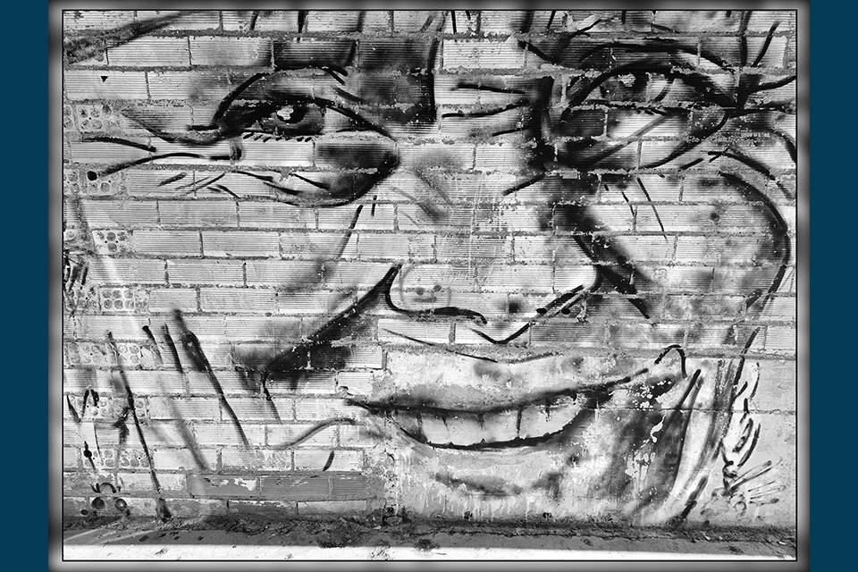 05-Contrast_2400_original